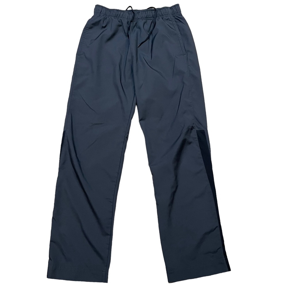 Nike Women’s Gray Dri Fit Straight Leg Drawstring Pants.  Size M